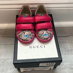 Baby Gucci Shoes With Velcro Straps…BABY SIZE: 20EUR(4.5US)